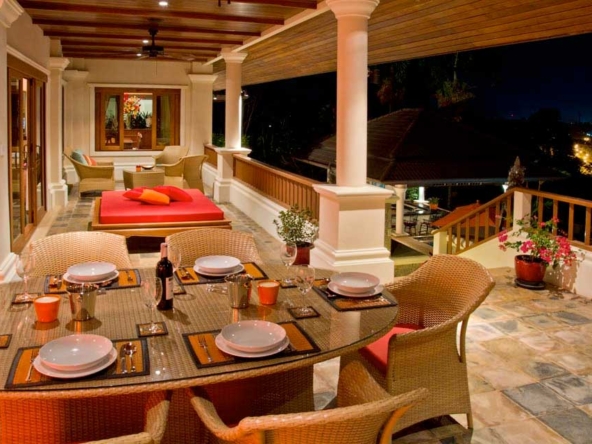 phuket-holiday-villa-oriole-evening-meal-main-terrace