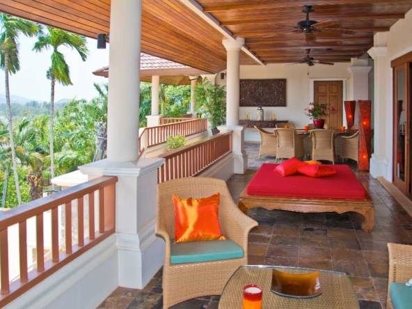 phuket-holiday-villa-oriole-main-terrace-day-bed